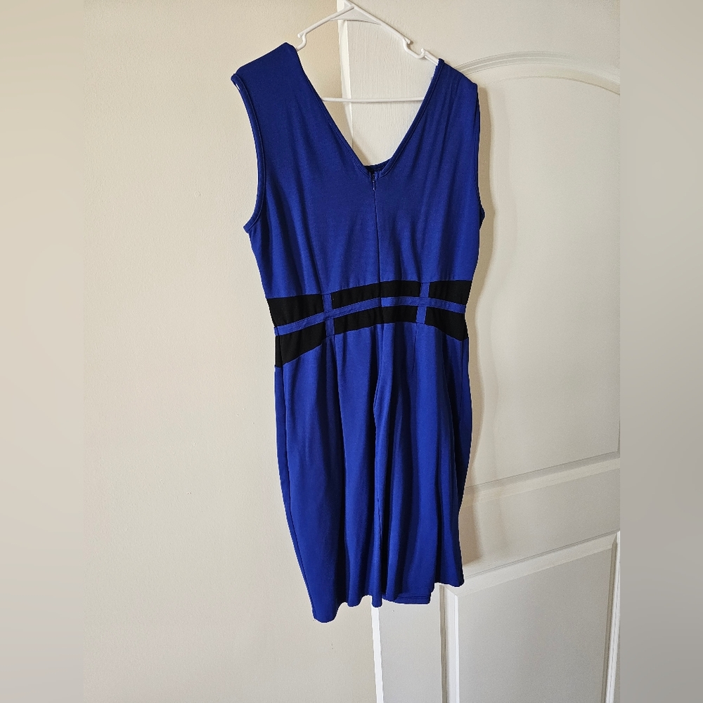 Plus Size Ashley Stewart Blue & Black Midi Dress Size 20. Very comfortable. - Picture 9 of 11